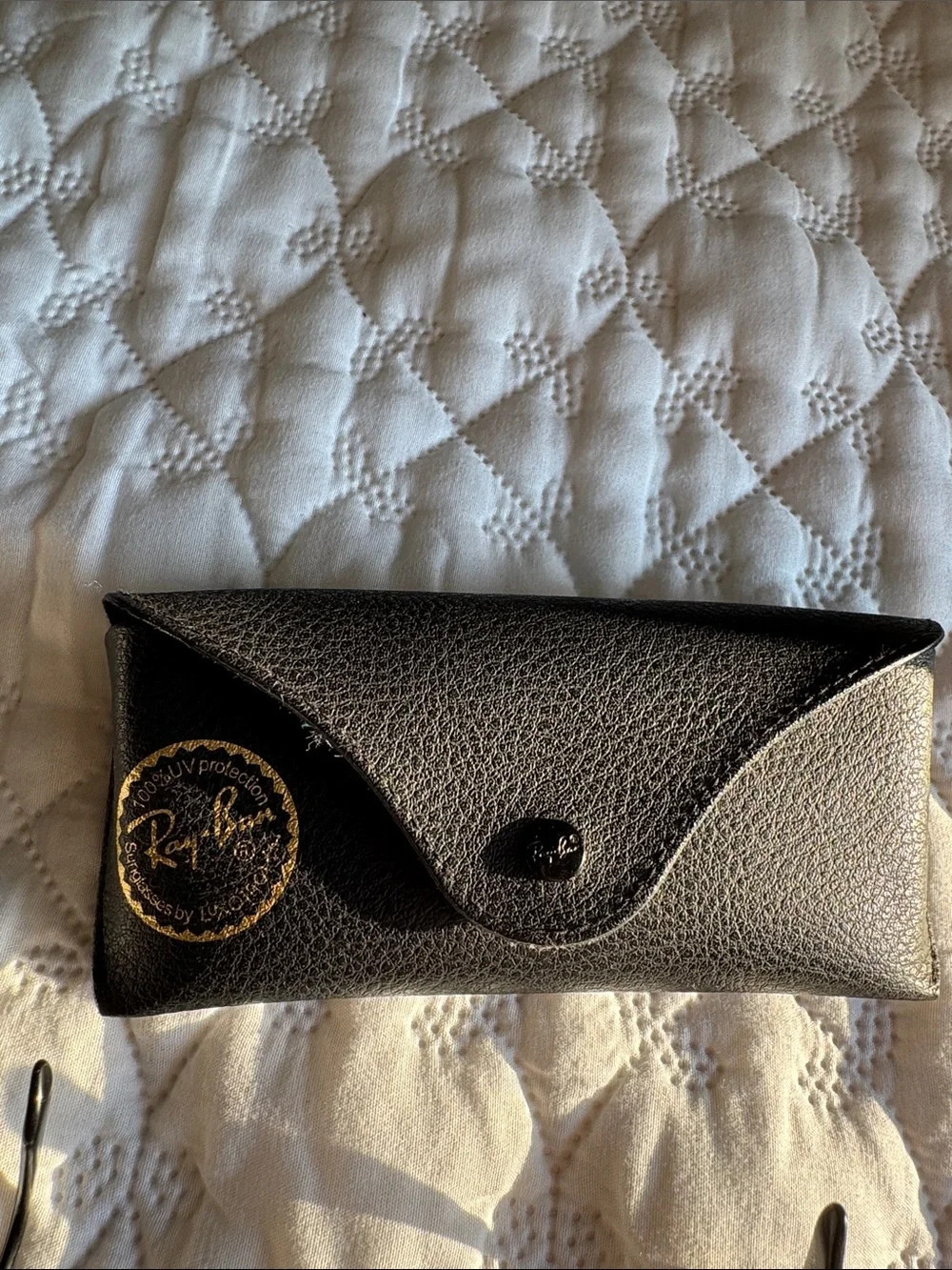 Ray-Ban Women's Silver Frame Sunglasses with Black Lenses and Case